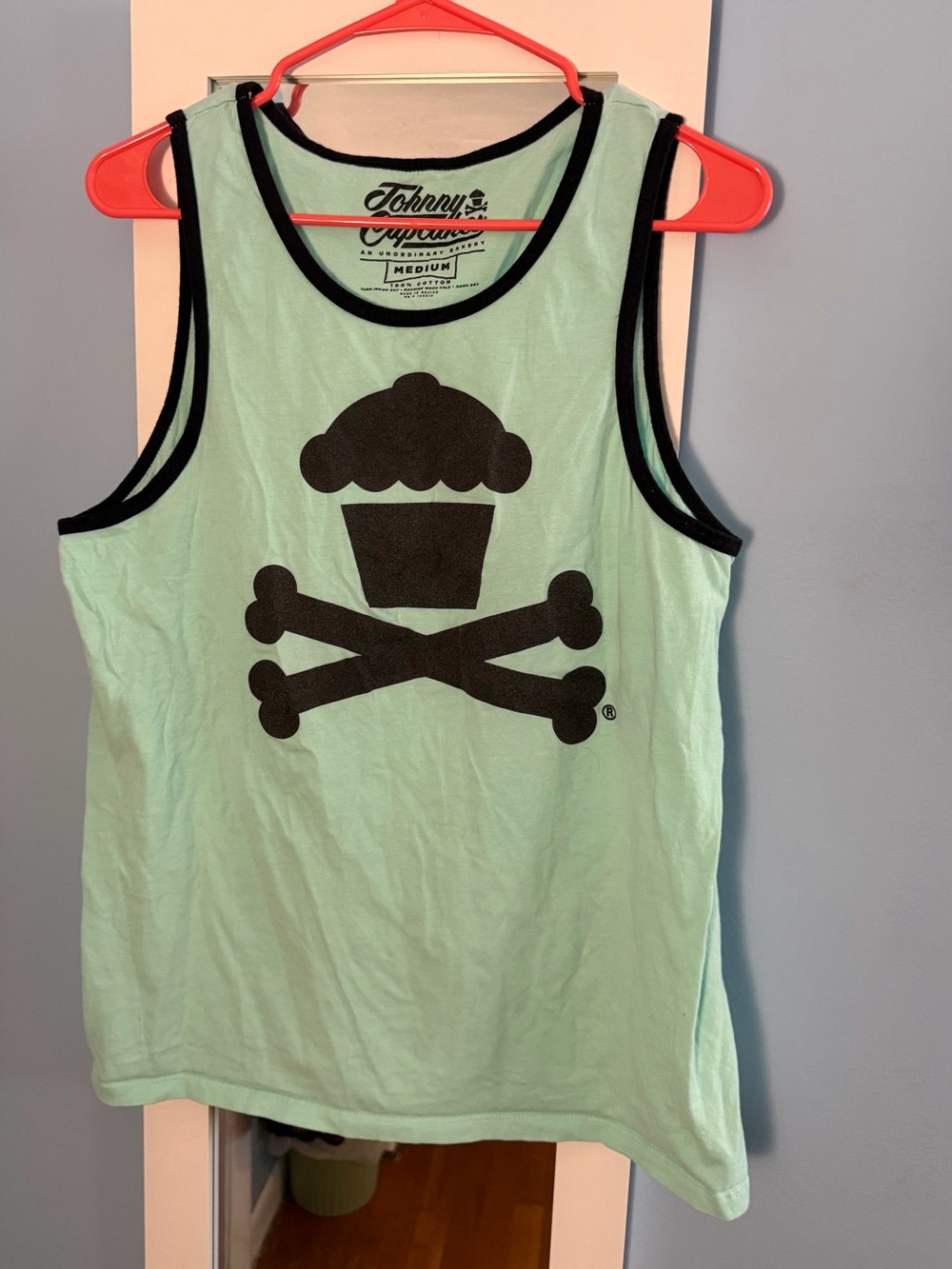 Johnny Cupcakes Men’s Mint GreenTank with Black Logo. Size: M